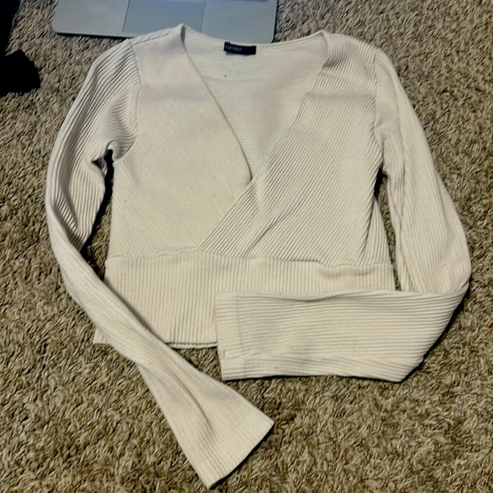 Forever 21 long sleeve cropped